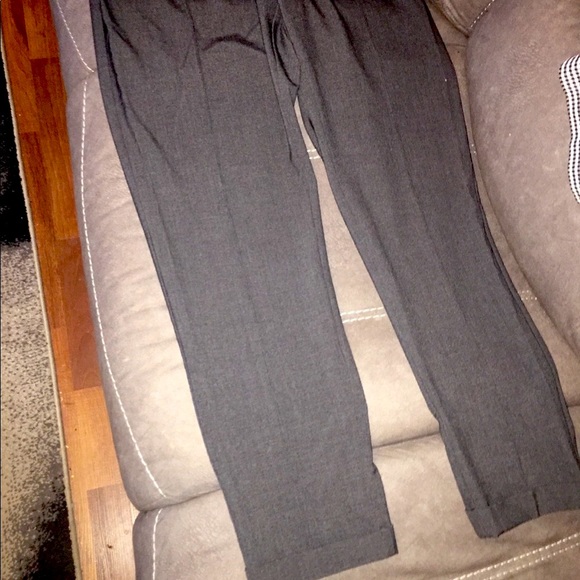 Great Grey Dress Pants 👖 - Picture 4 of 6